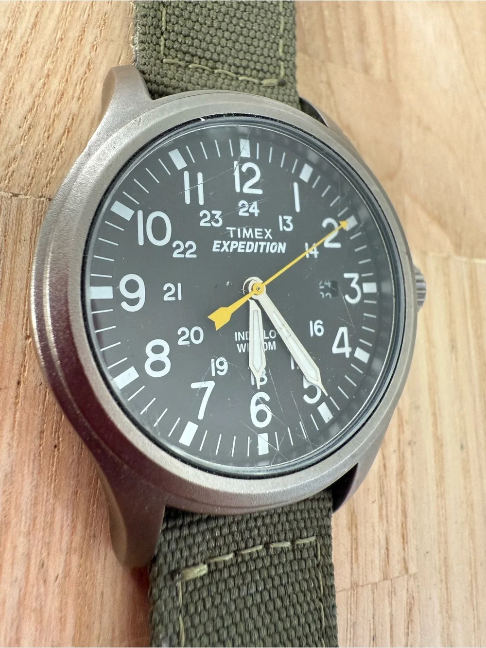Timex Expedition mens black dial green canvas strap watch NEW BATTERY